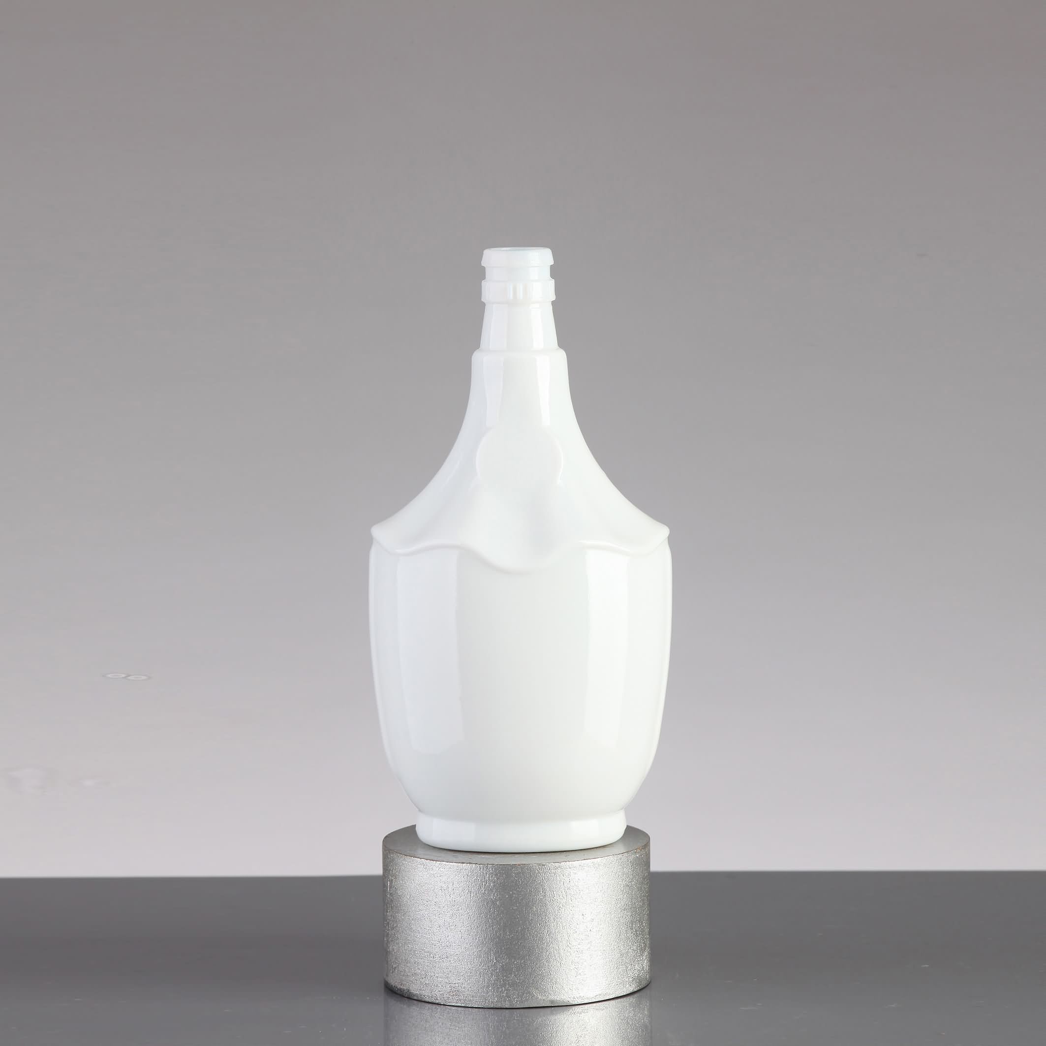 乳白瓶-002  